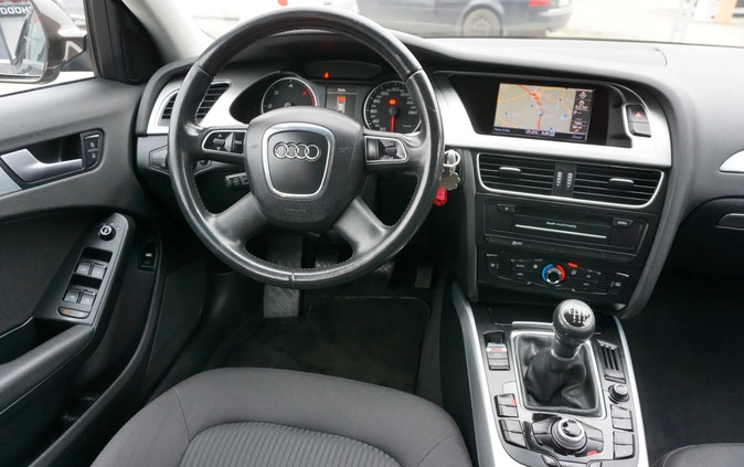 Audi A4 cena 37900 przebieg: 173000, rok produkcji 2011 z Brzozów małe 232
